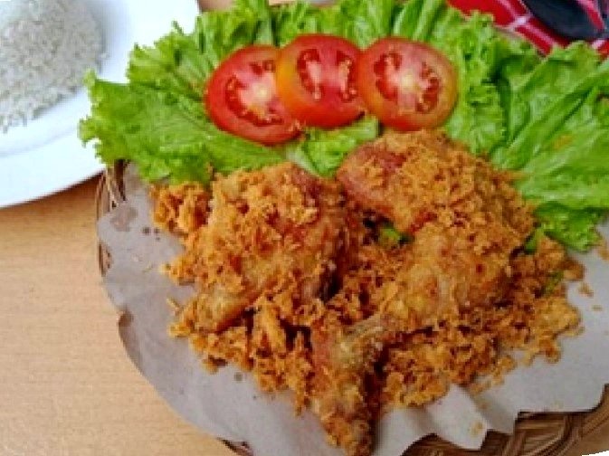 Ayam kremes